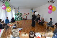 Праздничное заседание клуба «Доверие», объединяющий родителей, дети которых посещают детский сад № 9 Праздничное заседание клуба «Доверие», объединяющий родителей, дети которых посещают детский сад № 9