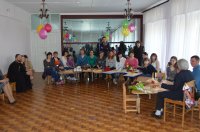 Праздничное заседание клуба «Доверие», объединяющий родителей, дети которых посещают детский сад № 9 Праздничное заседание клуба «Доверие», объединяющий родителей, дети которых посещают детский сад № 9