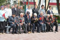 В г. Буда-Кошелево прошел торжественный митинг в честь 70-летия Победы в Великой Отечественной войне В г. Буда-Кошелево прошел торжественный митинг в честь 70-летия Победы в Великой Отечественной войне