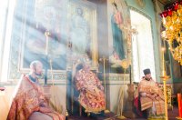 Божественная литургия в Свято-Петро-Павловском кафедральном соборе Божественная литургия в Свято-Петро-Павловском кафедральном соборе