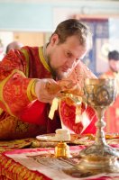 Божественная литургия в Свято-Петро-Павловском кафедральном соборе Божественная литургия в Свято-Петро-Павловском кафедральном соборе