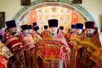 Божественная литургия в праздник иконы Божией Матери "Неупиваемая чаша"