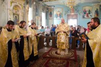 Вечернее богослужение с пением акафиста Пресвятой Богородице