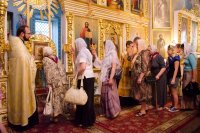 Вечернее богослужение с пением акафиста Пресвятой Богородице