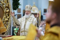 21 июня Преосвященный Стефан в сонме архиереев сослужил Святейшему Патриарху Кириллу