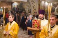 Божественная литургия в нижнем храме Свято-Петро-Павловского кафедрального собора г.Гомеля