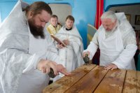 Преосвященный Стефан совершил чин освящения Престола