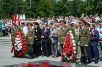 Преосвященнейший Стефан принял участие в церемонии возложения цветов к памятнику на Аллее Героев в г.Гомеле