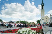 Преосвященнейший Стефан принял участие в церемонии возложения цветов к памятнику на Аллее Героев в г.Гомеле