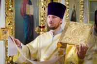 Божественная литургия в Свято-Петро-Павловском кафедральном соборе города Гомеля