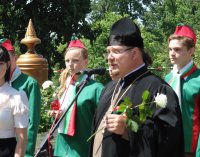 Благочинный Добрушского округа выступил на торжественном митинге