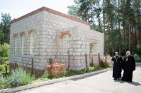 Рабочая поездка по строящимся храмам Чечерского благочинного округа