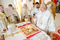 Епископ Стефан совершил чин освящения Престола Епископ Стефан совершил чин освящения Престола