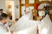 Епископ Стефан совершил чин освящения Престола Епископ Стефан совершил чин освящения Престола