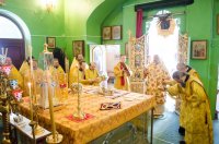 Божественная литургия в день памяти святителя Митрофана (Краснопольского)