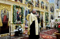 Вечернее богослужение с чтением Акафиста Пресвятой Богородице нараспев