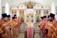 Божественная литургия в день памяти святых Царственных Стростотерпцев и всех исповедников русских Божественная литургия в день памяти святых Царственных Стростотерпцев и всех исповедников русских