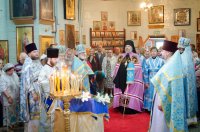 Преосвященнейший Стефан возглавил Божественную литургию в храме Святителя Николая Чудотворца д.Старая Белица Преосвященнейший Стефан возглавил Божественную литургию в храме Святителя Николая Чудотворца д.Старая Белица