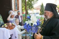 Божественная литургия в день памяти равноапостольной мироносицы Марии Магдалины
