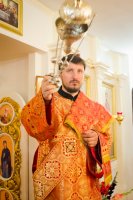 Божественная литургия в Неделю 10-ю по Пятидесятнице, день памяти вмч. и целителя Пантелеимона Божественная литургия в Неделю 10-ю по Пятидесятнице, день памяти вмч. и целителя Пантелеимона