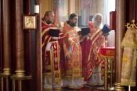 Преосвященнейший Стефан возглавил Божественную литургию в храме святого благоверного князя Александра Невского в д.Нивки.