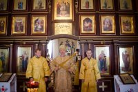 Преосвященнейший Стефан возглавил Божественную литургию в храме святого благоверного князя Александра Невского в д.Нивки.