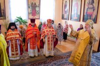 Преосвященнейший Стефан возглавил Божественную литургию в храме святого благоверного князя Александра Невского в д.Нивки.