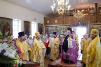 Преосвященнейший Стефан возглавил божественную литургию в храме в честь святого благоверного князя Александра Невского г.Рогачев.