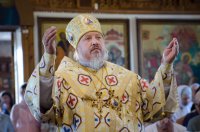 Преосвященнейший Стефан возглавил божественную литургию в храме в честь святого благоверного князя Александра Невского г.Рогачев.