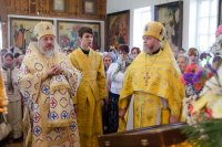 Преосвященнейший Стефан возглавил божественную литургию в храме в честь святого благоверного князя Александра Невского г.Рогачев.