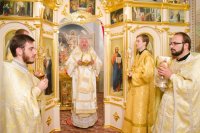 Преосвященнейший Стефан возглавил божественную литургию в криптовом храме Свято-Петро-Павловского собора г.Гомеля Преосвященнейший Стефан возглавил божественную литургию в криптовом храме Свято-Петро-Павловского собора г.Гомеля