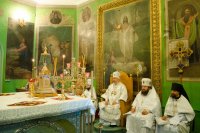 Преосвященнейший Стефан возглавил Божественную литургию в Свято-никольском монастыре г.Гомеля. Преосвященнейший Стефан возглавил Божественную литургию в Свято-никольском монастыре г.Гомеля.