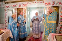 Преосвященнейший Стефан возглавил Божественную литургию в храме Успения Пресвятой Богородицы д.Городец Рогачевского района.