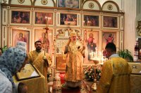 Преосвященнейший Стефан совершил Божественную литургию и принял участие в "Амвросиевских чтениях" Преосвященнейший Стефан совершил Божественную литургию и принял участие в "Амвросиевских чтениях"