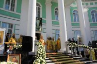 Преосвященный Стефан принял участие в торжествах по случаю 20-летия Белгородской епархии Преосвященный Стефан принял участие в торжествах по случаю 20-летия Белгородской епархии