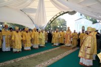 Преосвященный Стефан принял участие в торжествах по случаю 20-летия Белгородской епархии Преосвященный Стефан принял участие в торжествах по случаю 20-летия Белгородской епархии