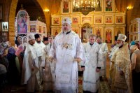 Божественная литургия в день воспоминания чуда Архистратига Михаила, бывшего в Хонех Божественная литургия в день воспоминания чуда Архистратига Михаила, бывшего в Хонех