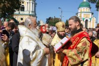 Преосвященнейший Стефан сослужил за Божественной литургией Высокопреосвященнейшему Амвросию, митрополиту Черниговскому и Новгород-Северскому