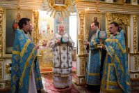 Божественная литургия в Свято-Петро-Павловском кафедральном соборе г.Гомеля