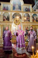 Божественная литургия в Свято-Петро-Павловском кафедральном соборе г.Гомеля Божественная литургия в Свято-Петро-Павловском кафедральном соборе г.Гомеля