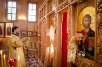 Преосвященнейший Стефан возглавил Божественную литургию в храме иконы Божией Матери "Тихвинская" д. Ченки. Преосвященнейший Стефан возглавил Божественную литургию в храме иконы Божией Матери "Тихвинская" д. Ченки.