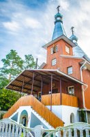 Преосвященнейший Стефан возглавил Божественную литургию в храме иконы Божией Матери "Тихвинская" д. Ченки. Преосвященнейший Стефан возглавил Божественную литургию в храме иконы Божией Матери "Тихвинская" д. Ченки.