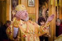 Преосвященнейший Стефан возглавил Божественную литургию в храме иконы Божией Матери "Тихвинская" д. Ченки. Преосвященнейший Стефан возглавил Божественную литургию в храме иконы Божией Матери "Тихвинская" д. Ченки.