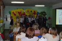 Священнослужитель принял участие в праздновании Покрова Пресвятой Богородицы и Дня Матери в ГУО "Гимназия Буда-Кошелево"