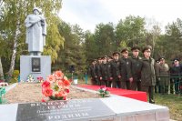 Заупокойный молебен об усопших воинах совершил протоиерей Виктор Коновалов