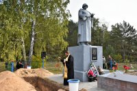 Заупокойный молебен об усопших воинах совершил протоиерей Виктор Коновалов