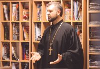 В Буда-Кошелевской центральной районной библиотеке состоялась встреча духовенства Гомельской епархии и приходских координаторов с молодежью