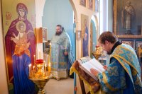 Божественная литургия в день празднования иконы Божией Матери "Спорительница хлебов"