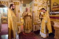 Божественная литургия в день памяти апостола Иакова, брата Господня по плоти