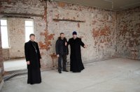 Преосвященнейший Стефан совершил рабочий визит в реконструируемое здание Гомельского Епархиального Управления Преосвященнейший Стефан совершил рабочий визит в реконструируемое здание Гомельского Епархиального Управления